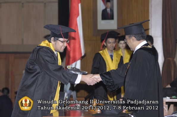 wisuda-fakultas-hukum-oleh-rektor-151