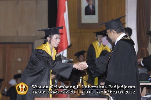 wisuda-fakultas-peternakan-oleh-rektor-024-copy