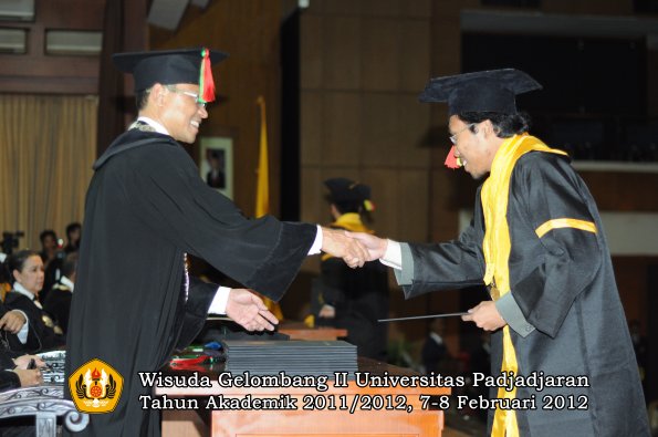 wisuda-fakultas-mipa-oleh-dekan-159-copy