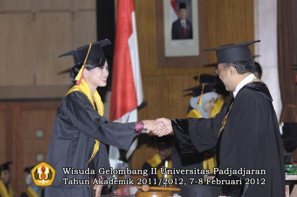 wisuda-fakultas-mipa-oleh-rektor-117-copy