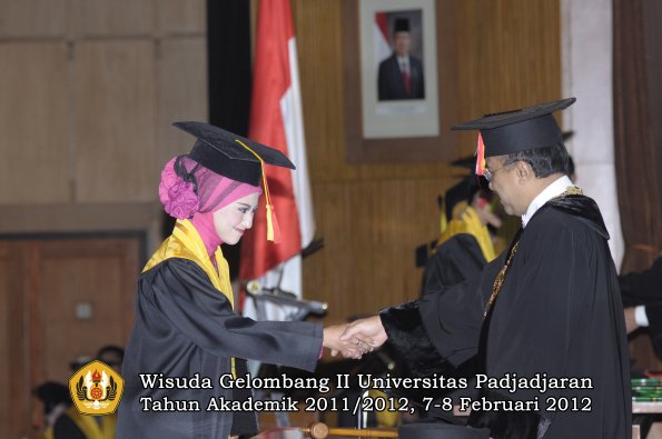 wisuda-fakultas-mipa-oleh-rektor-131-copy