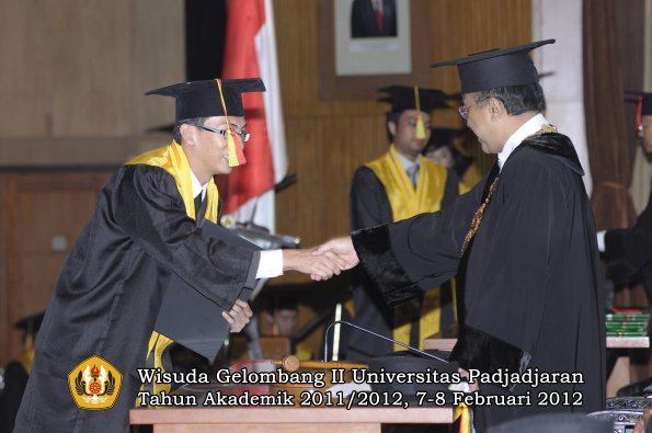 wisuda-fakultas-mipa-oleh-rektor-151-copy