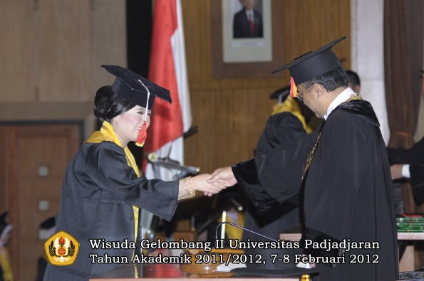 wisuda-fakultas-mipa-oleh-rektor-183-copy