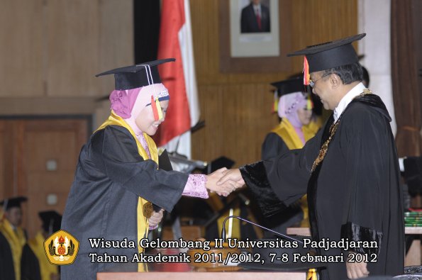 wisuda-fakultas-mipa-oleh-rektor-191-copy