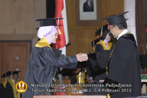 wisuda-fakultas-mipa-oleh-rektor-192-copy