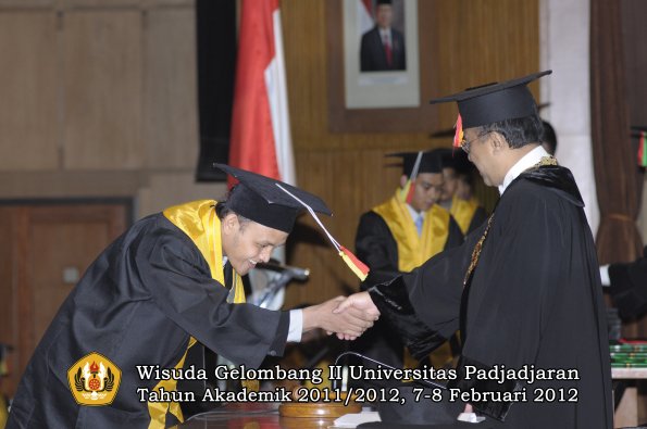 wisuda-fakultas-mipa-oleh-rektor-196-copy