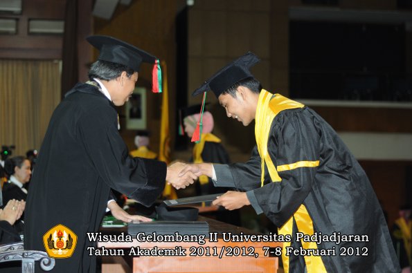 wisuda-fakultas-tip-oleh-dekan-027-copy