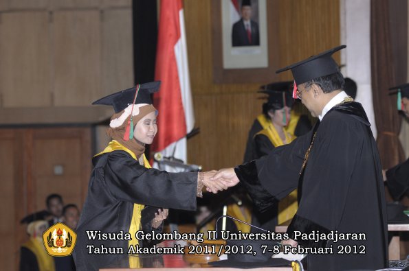 wisuda-fakultas-tip-oleh-rektor-028-copy