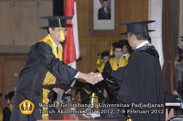 wisuda-fakultas-ikom-oleh-rektor-050-copy