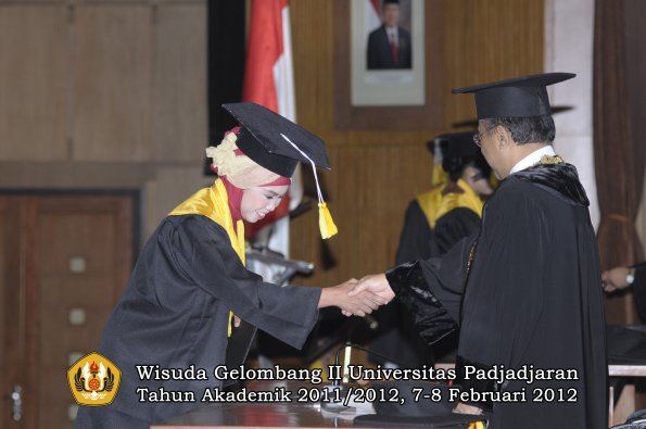 wisuda-fakultas-ikom-oleh-rektor-201-copy