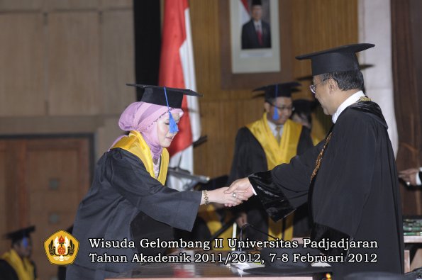 wisuda-fakultas-isip-oleh-rektor-050-copy