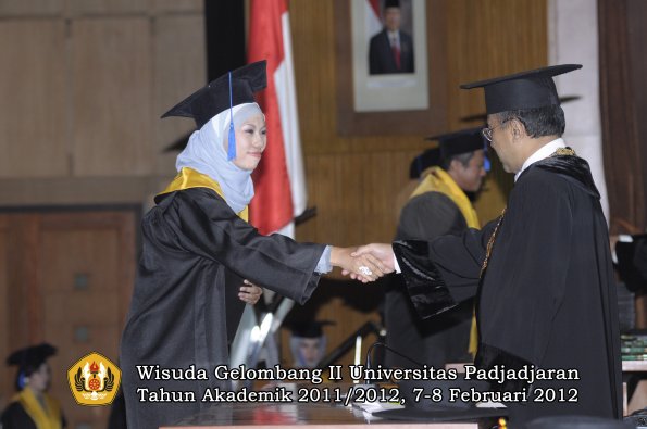 wisuda-fakultas-isip-oleh-rektor-057-copy