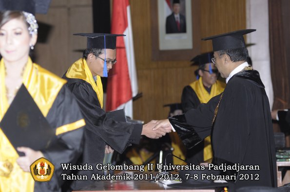 wisuda-fakultas-isip-oleh-rektor-069-copy