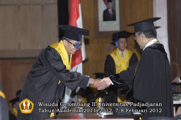 wisuda-fakultas-isip-oleh-rektor-077-copy