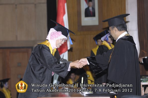 wisuda-fakultas-isip-oleh-rektor-103-copy