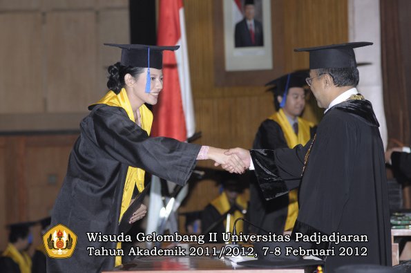 wisuda-fakultas-isip-oleh-rektor-109-copy