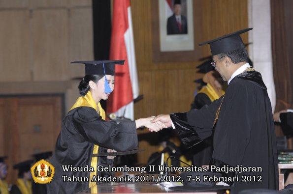 wisuda-fakultas-isip-oleh-rektor-124-copy