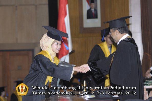 wisuda-fakultas-isip-oleh-rektor-143-copy