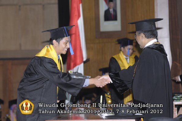 wisuda-fakultas-isip-oleh-rektor-155-copy