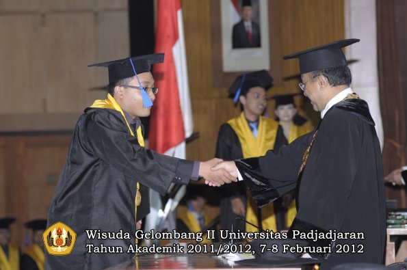 wisuda-fakultas-isip-oleh-rektor-190-copy