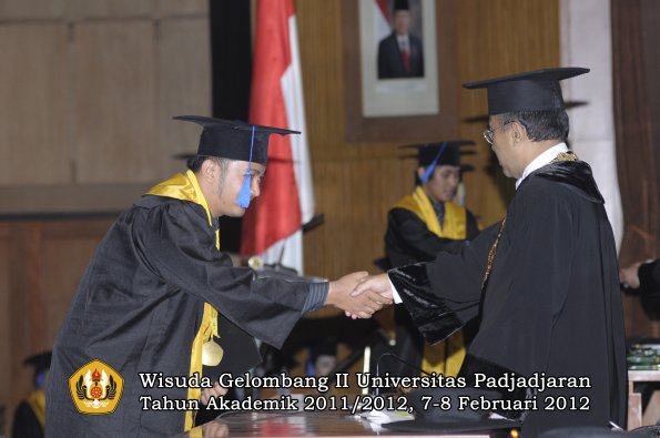 wisuda-fakultas-isip-oleh-rektor-199-copy