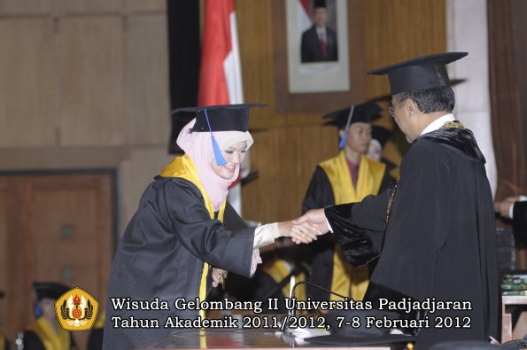 wisuda-fakultas-isip-oleh-rektor-211-copy