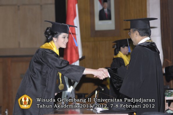 wisuda-fakultas-isip-oleh-rektor-244-copy