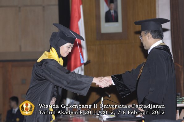 wisuda-fakultas-isip-oleh-rektor-250-copy