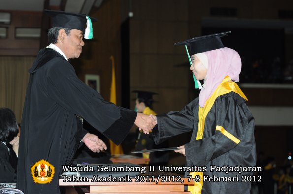 wisuda-fakultas-pertanian-oleh-dekan-039-copy