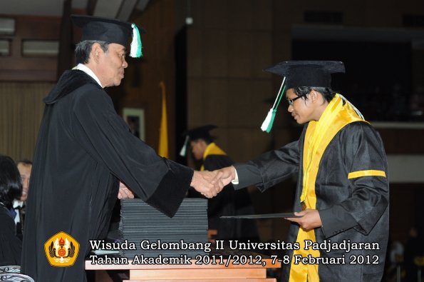 wisuda-fakultas-pertanian-oleh-dekan-057-copy