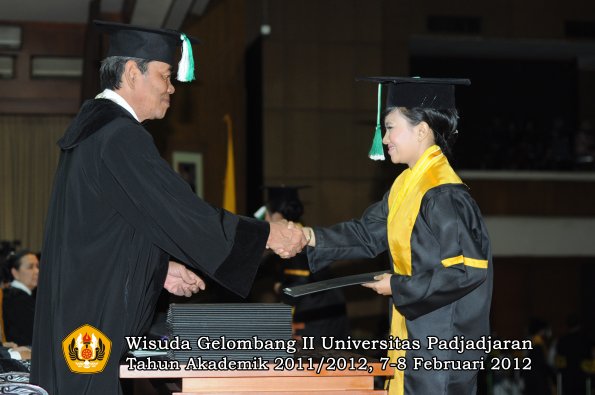 wisuda-fakultas-pertanian-oleh-dekan-072-copy