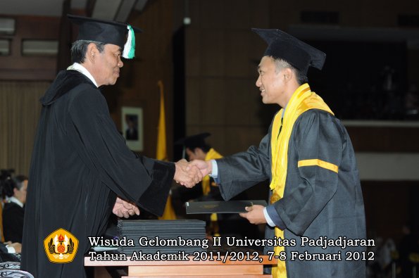 wisuda-fakultas-pertanian-oleh-dekan-077-copy