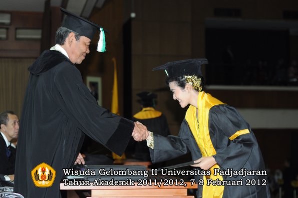 wisuda-fakultas-pertanian-oleh-dekan-087-copy