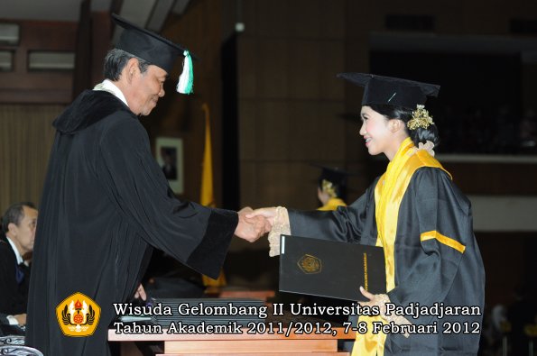 wisuda-fakultas-pertanian-oleh-dekan-088-copy