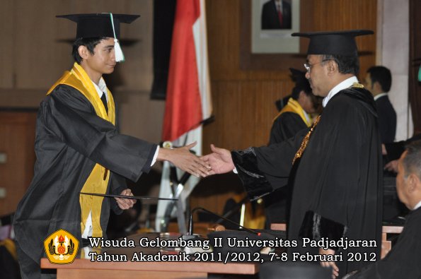 wisuda-fakultas-pertanian-oleh-rektor-013-copy