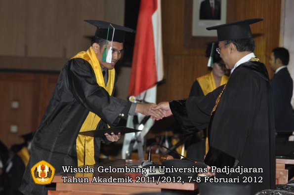 wisuda-fakultas-pertanian-oleh-rektor-042-copy