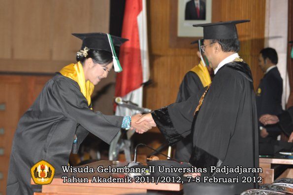 wisuda-fakultas-pertanian-oleh-rektor-043-copy