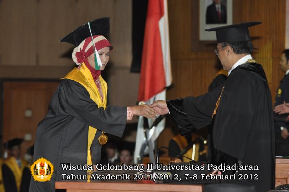 wisuda-fakultas-pertanian-oleh-rektor-048-copy