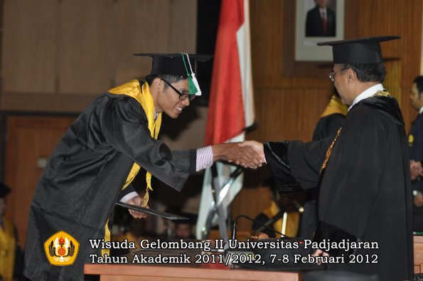 wisuda-fakultas-pertanian-oleh-rektor-051-copy