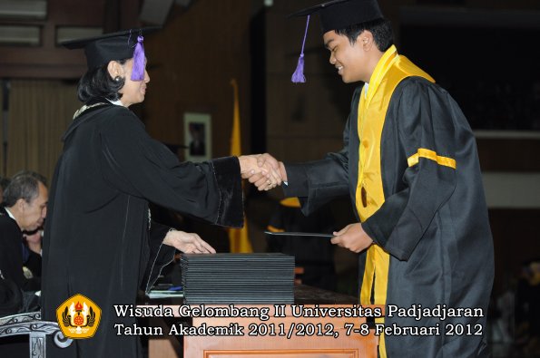 wisuda-fakultas-psikologi-oleh-dekan-027-copy