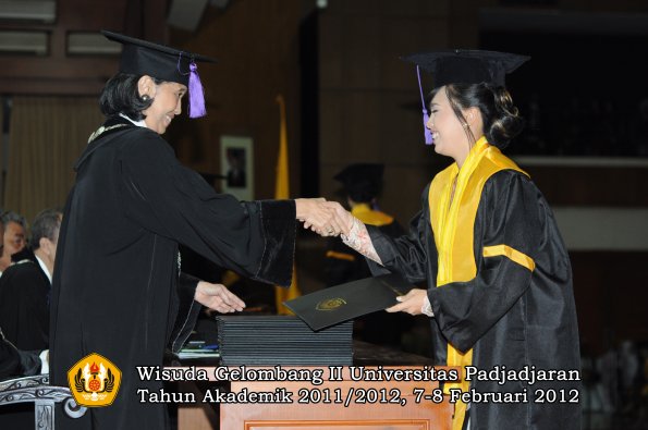 wisuda-fakultas-psikologi-oleh-dekan-033-copy