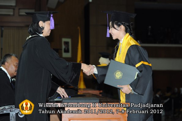 wisuda-fakultas-psikologi-oleh-dekan-050-copy