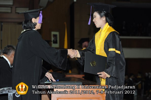 wisuda-fakultas-psikologi-oleh-dekan-052-copy