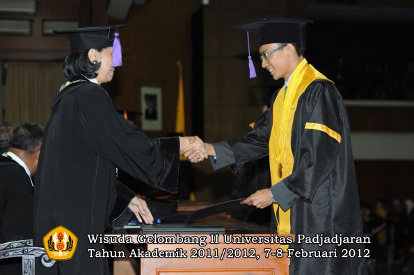 wisuda-fakultas-psikologi-oleh-dekan-053-copy