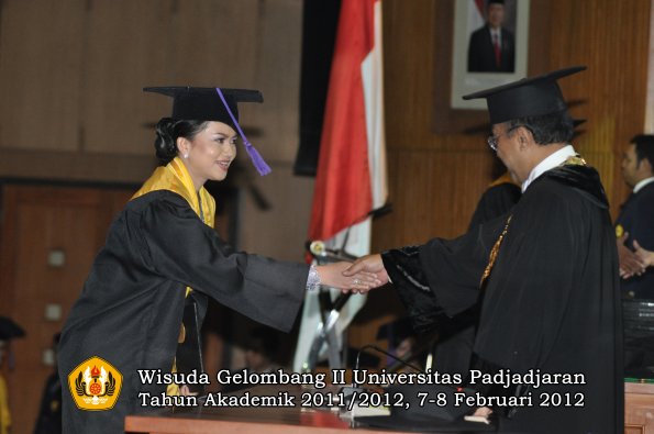 wisuda-fakultas-psikologi-oleh-rektor-009-copy