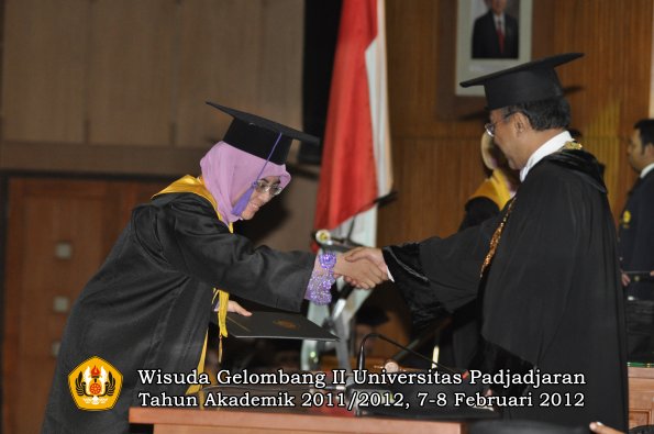 wisuda-fakultas-psikologi-oleh-rektor-022-copy