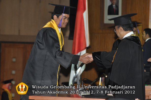 wisuda-fakultas-psikologi-oleh-rektor-027-copy