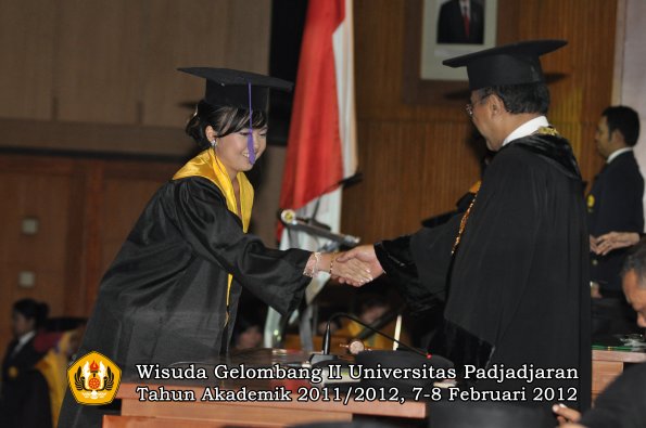 wisuda-fakultas-psikologi-oleh-rektor-033-copy