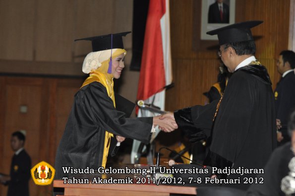 wisuda-fakultas-psikologi-oleh-rektor-049-copy