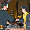 wisuda-unpad-gel-iii-2011_2012-fakultas-ilmu-budaya-oleh-dekan_026